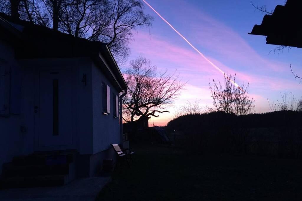 Charmantes Ferienhaeuschen Zwischen Muenchen Und Augsburg Ried  Exterior foto