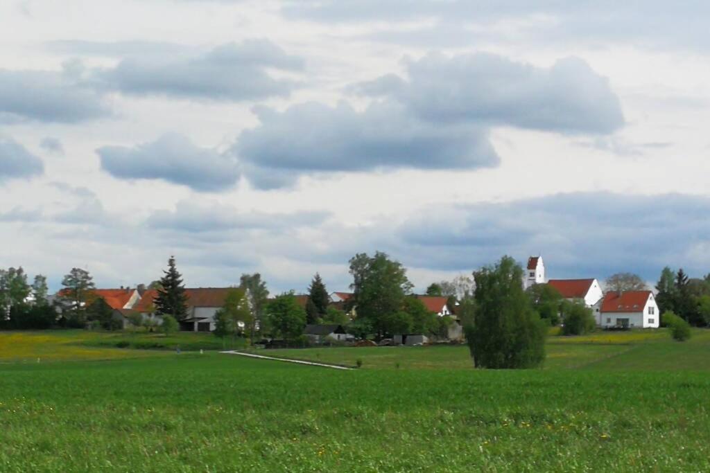 Charmantes Ferienhaeuschen Zwischen Muenchen Und Augsburg Ried  Exterior foto